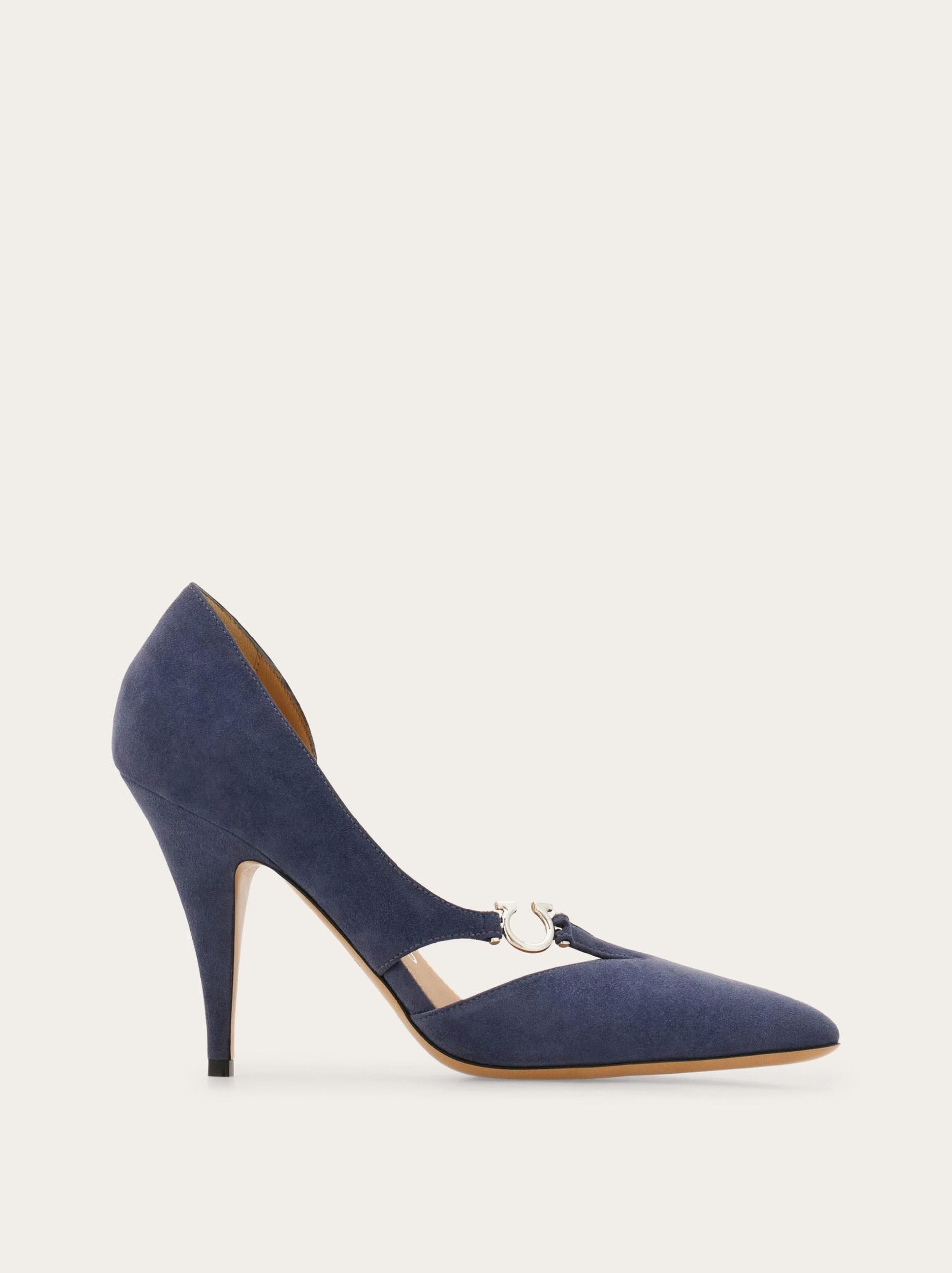 Ferragamo Pump with Gancini detail - Image 1